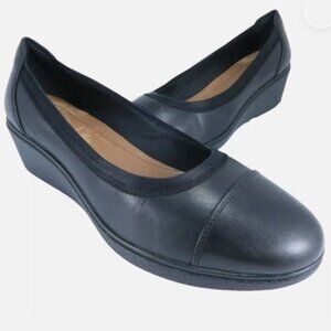 Clarks Unstructured Wedge Loafers Size 9M Black Leather Cap-Toe